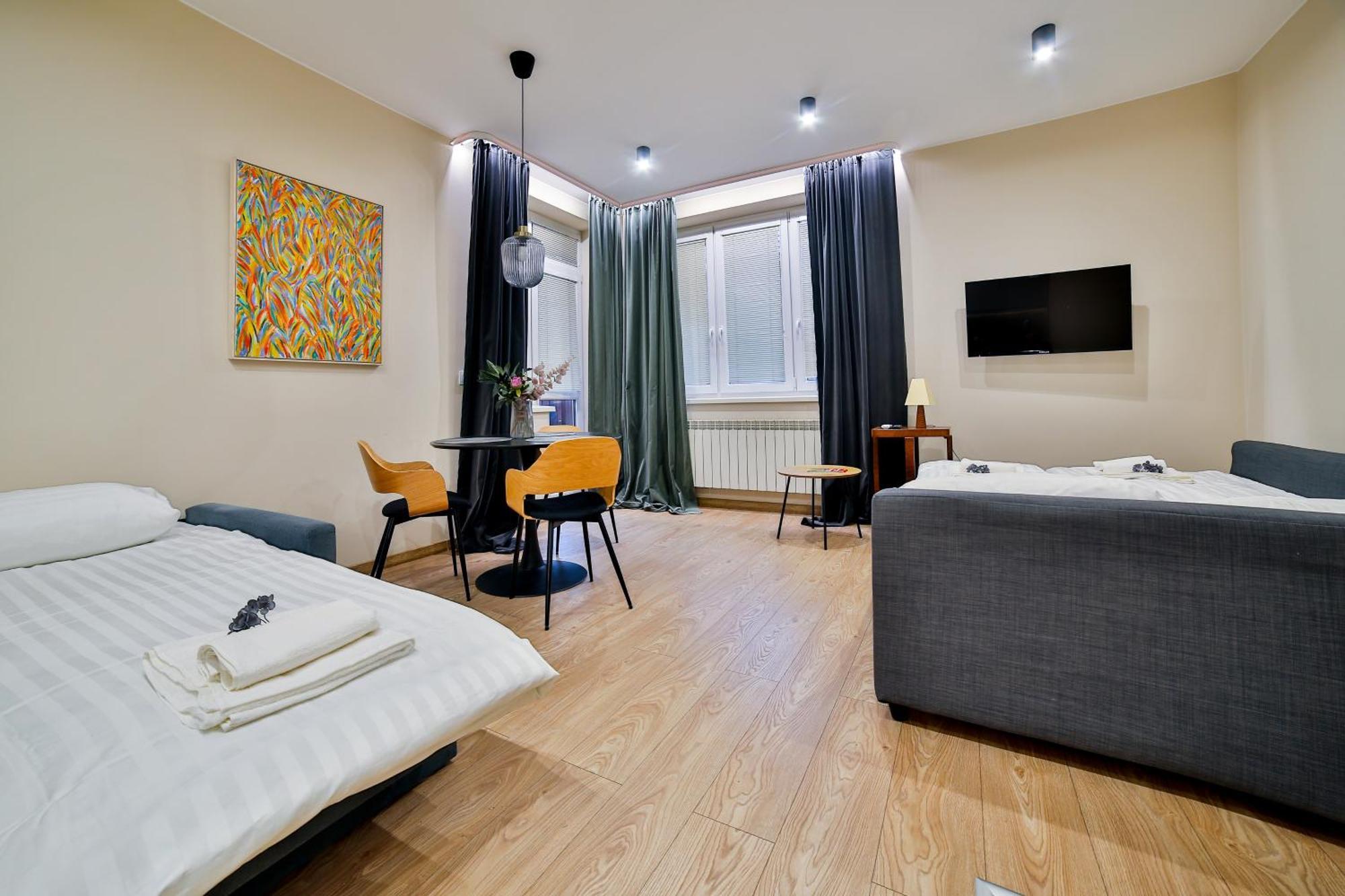 Artdeco Apartment *