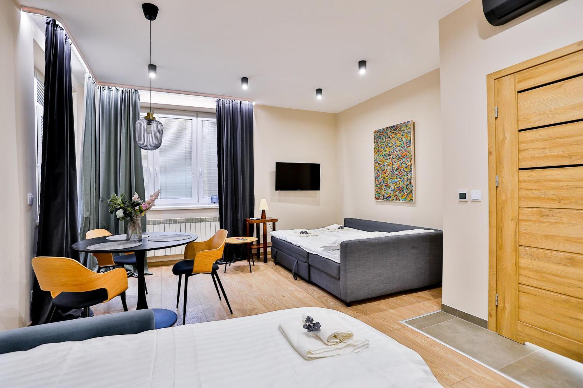 Artdeco Apartment *