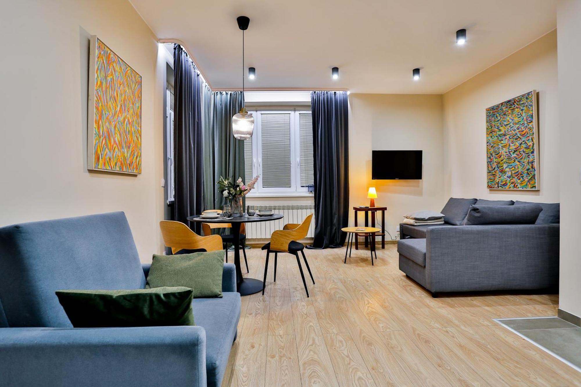 Artdeco Apartment